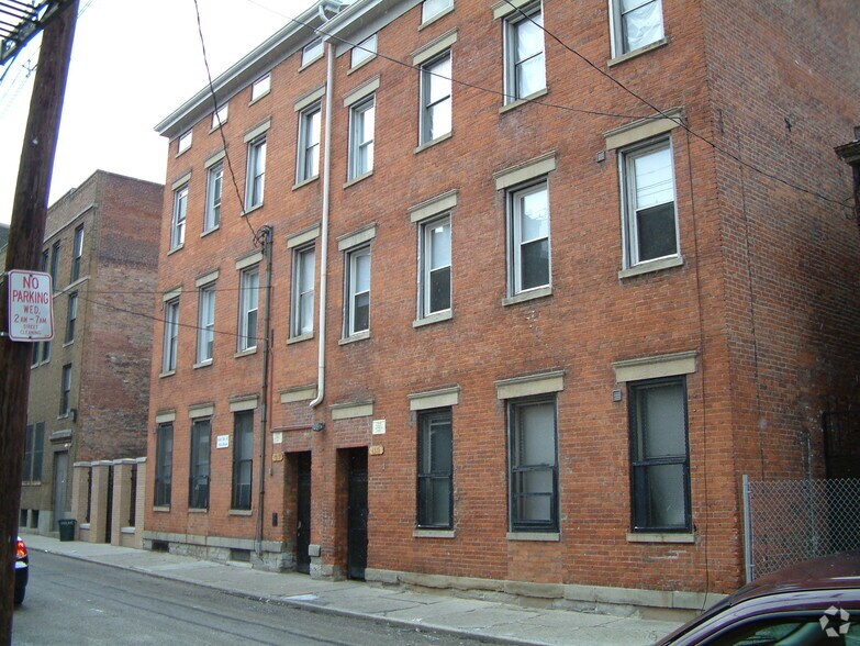 1317 Republic Ave, Cincinnati, OH à vendre - Photo du bâtiment - Image 3 de 4