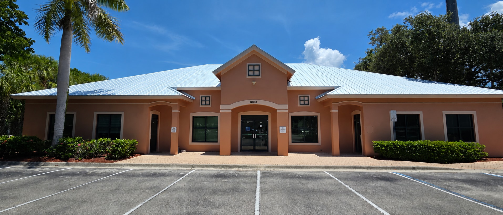 8881 Terrene Ct, Bonita Springs, FL à louer Photo du bâtiment- Image 1 de 3