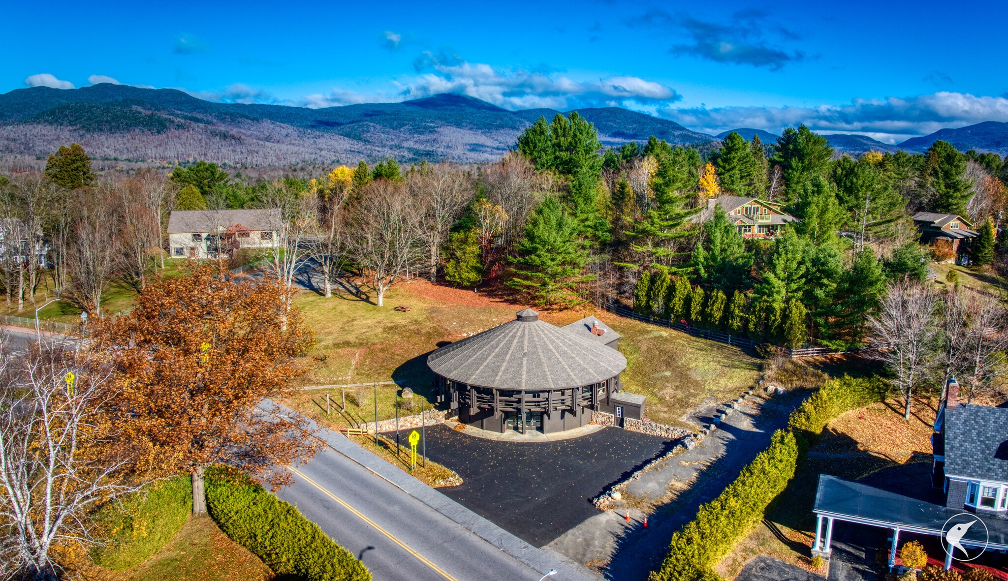 2345 Saranac Ave, Lake Placid, NY for sale Primary Photo- Image 1 of 35