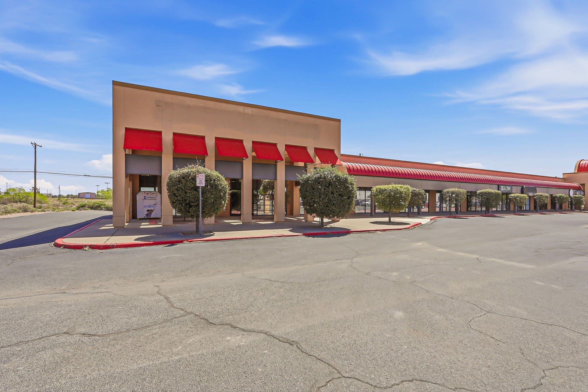 1030 Zaragosa Rd, El Paso, TX à louer Photo principale- Image 1 de 10
