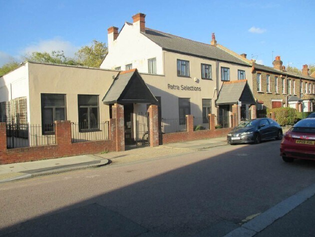 1-5 Nant Rd, London for sale - Primary Photo - Image 1 of 4