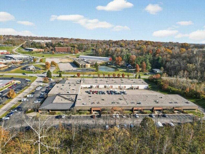 50 W TechneCenter Dr, Milford, OH à vendre - Photo du bâtiment - Image 2 de 47