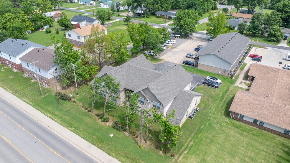 1400 Jacobs Ave, Fort Smith, AR à vendre - Photo du bâtiment - Image 1 de 21