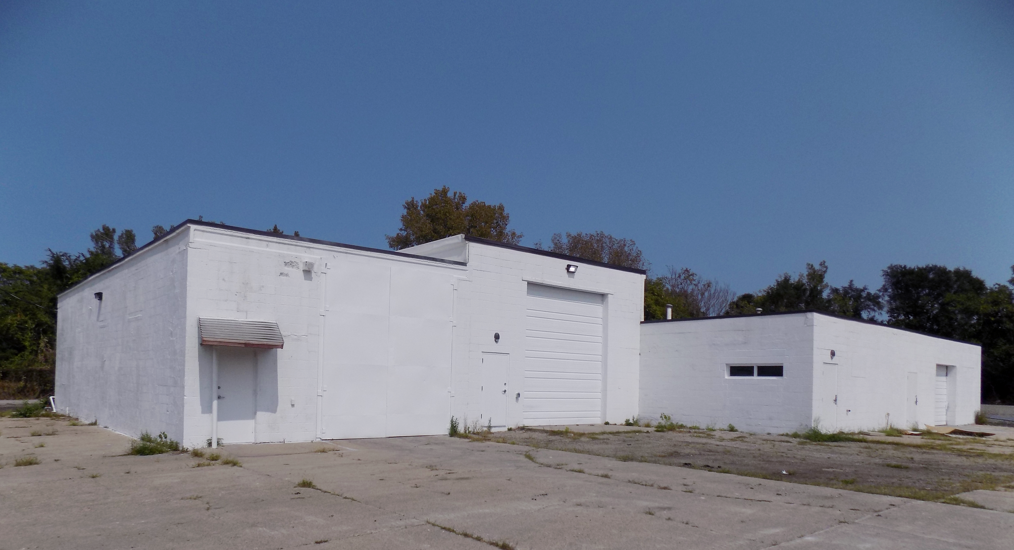 2235 Montcalm St, Indianapolis, IN for lease Building Photo- Image 1 of 4