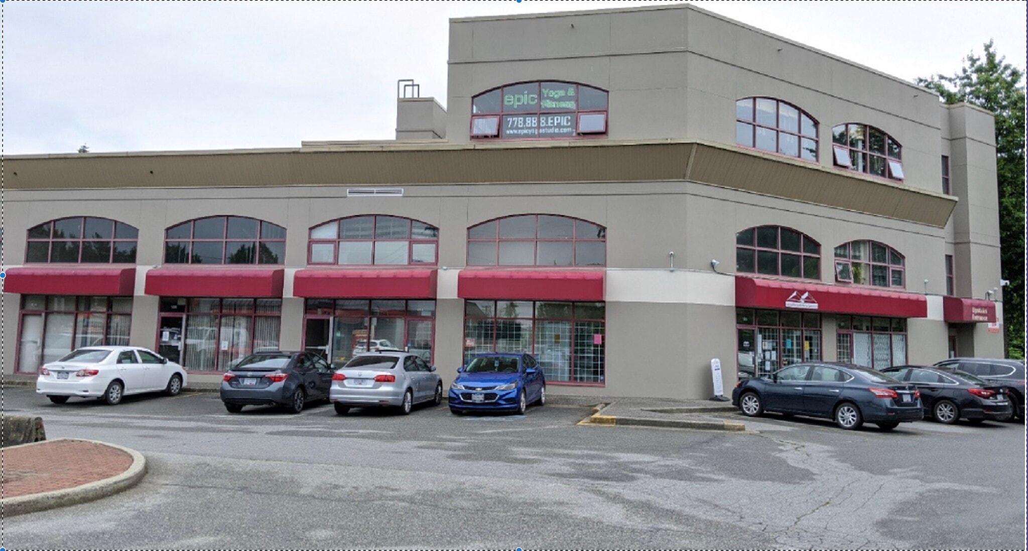 22838 Lougheed Hwy, Maple Ridge, BC for sale Building Photo- Image 1 of 3