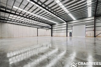 8-10 Palomo Dr, Clyde North for lease Interior Photo- Image 2 of 7