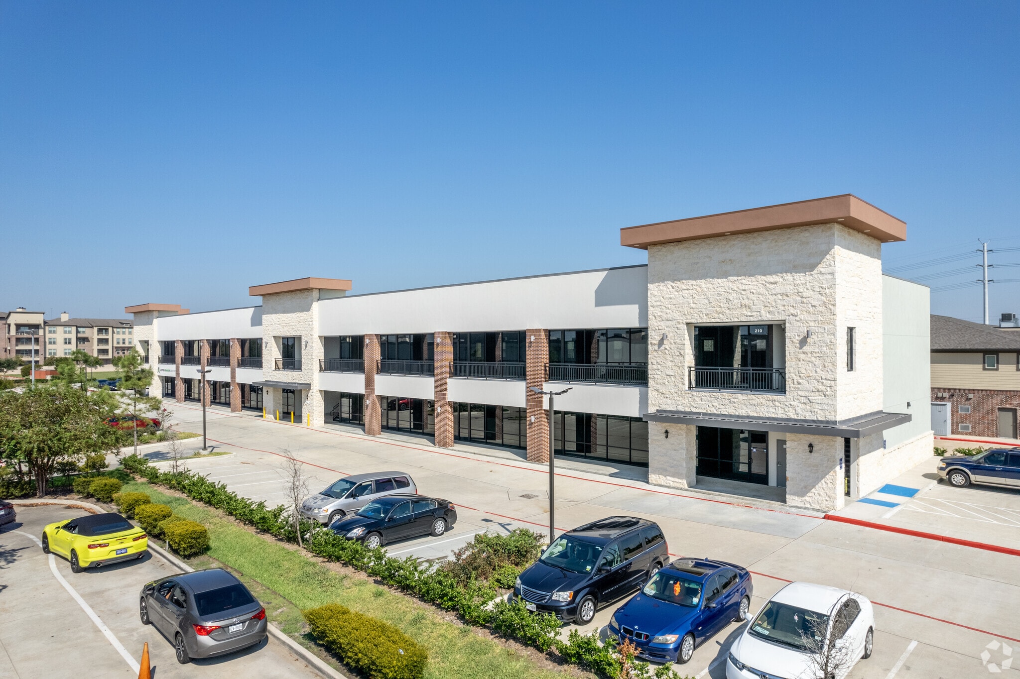 2941 Broadway Bend Dr, Pearland, TX for lease Primary Photo- Image 1 of 19