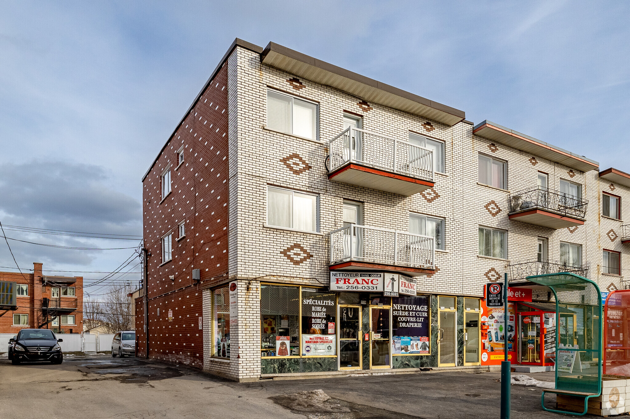 5532 Rue Jean-Talon E, Saint-leonard, QC for sale Building Photo- Image 1 of 1