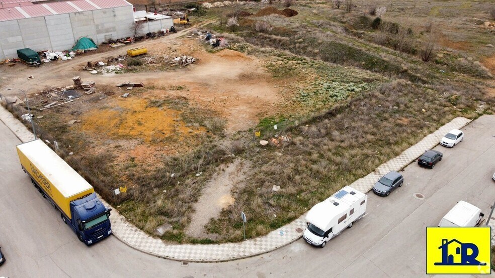 Terrain dans Cuenca, Cuenca à louer - Photo du bâtiment - Image 2 de 3