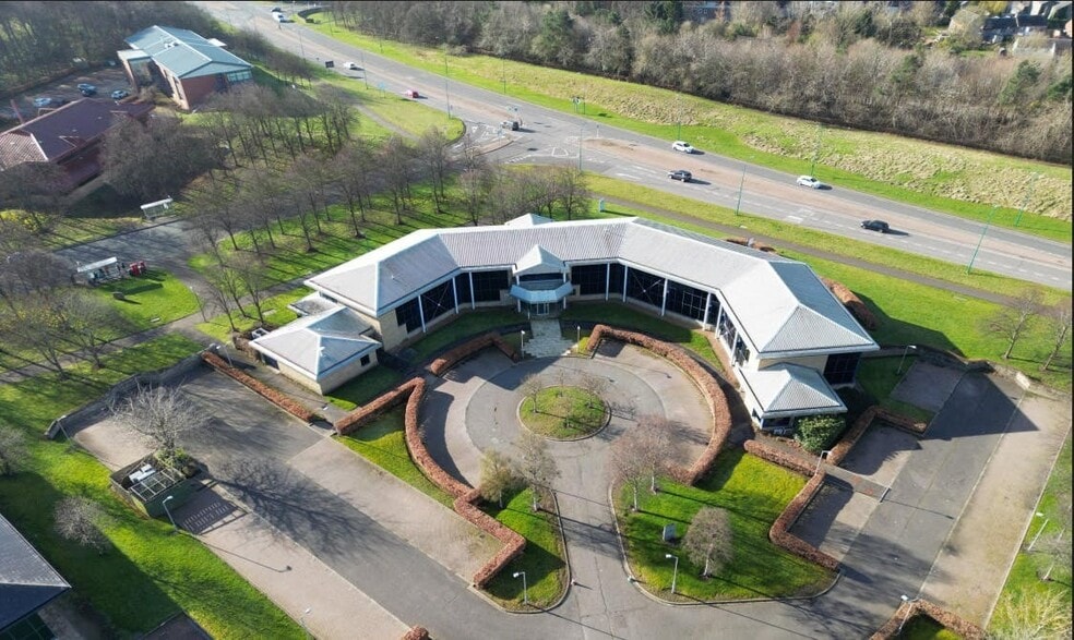 9 Luna Pl, Dundee for lease - Building Photo - Image 1 of 3