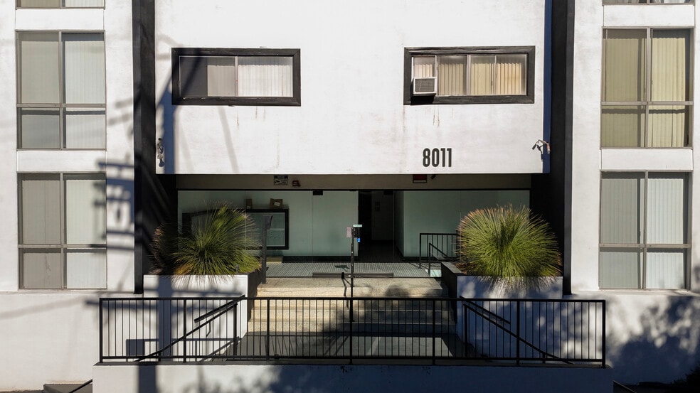 8011 Romaine St, Los Angeles, CA for sale - Building Photo - Image 3 of 72