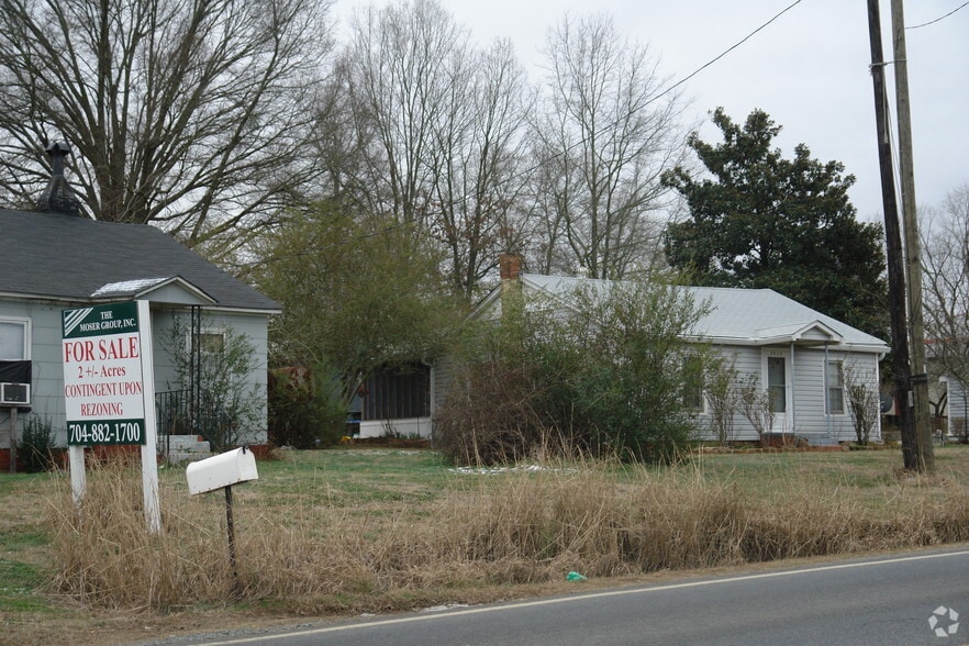 3004 Wesley Chapel Stouts Rd, Monroe, NC à vendre - Photo du bâtiment - Image 2 de 3