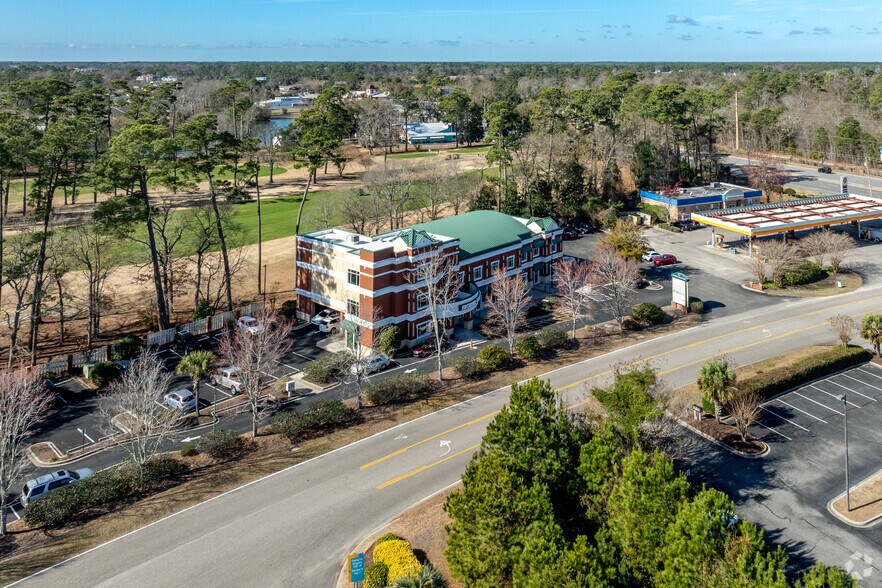 350 Hilton Rd, Myrtle Beach, SC à louer - Photo du bâtiment - Image 2 de 2