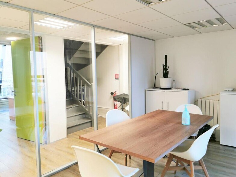 19 Boulevard Eugène Deruelle, Lyon à louer - Photo du bâtiment - Image 3 de 18
