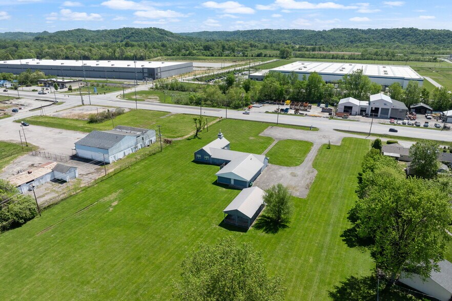 13908 Dixie Hwy, Louisville, KY à vendre - Photo du bâtiment - Image 2 de 4