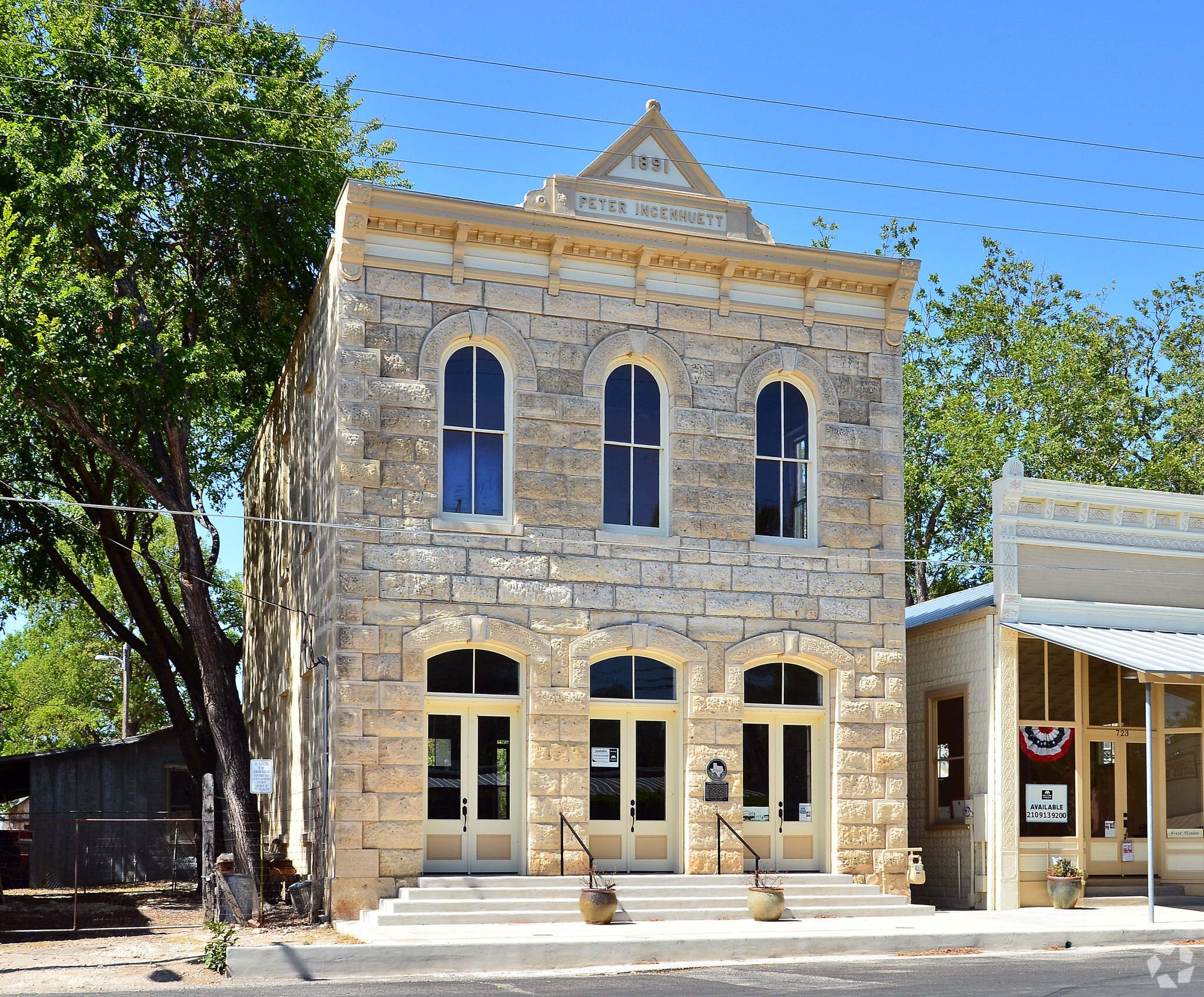 725 High St, Comfort, TX à louer Photo principale- Image 1 de 3