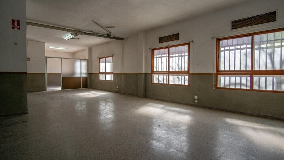 Retail in Elda, Alicante for sale - Interior Photo - Image 3 of 16