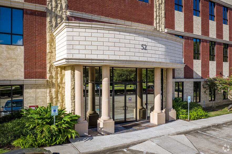 52 Sugar Creek Center Blvd, Sugar Land, TX for lease - Building Photo - Image 3 of 25