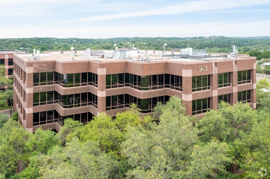 901 S Mopac Expy, Austin, TX à louer - Photo du bâtiment - Image 3 de 7