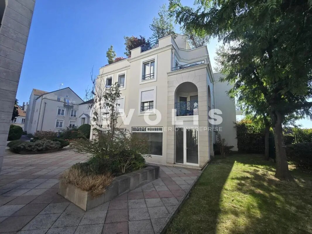 Bureau dans Verrières-le-Buisson à louer Photo du bâtiment- Image 1 de 10