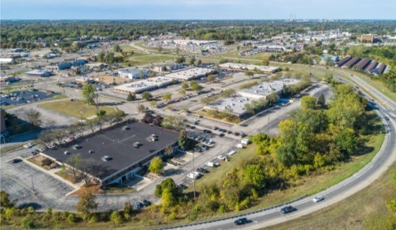 6500 Mercantile Way, Lansing, MI à louer - Photo du bâtiment - Image 2 de 2