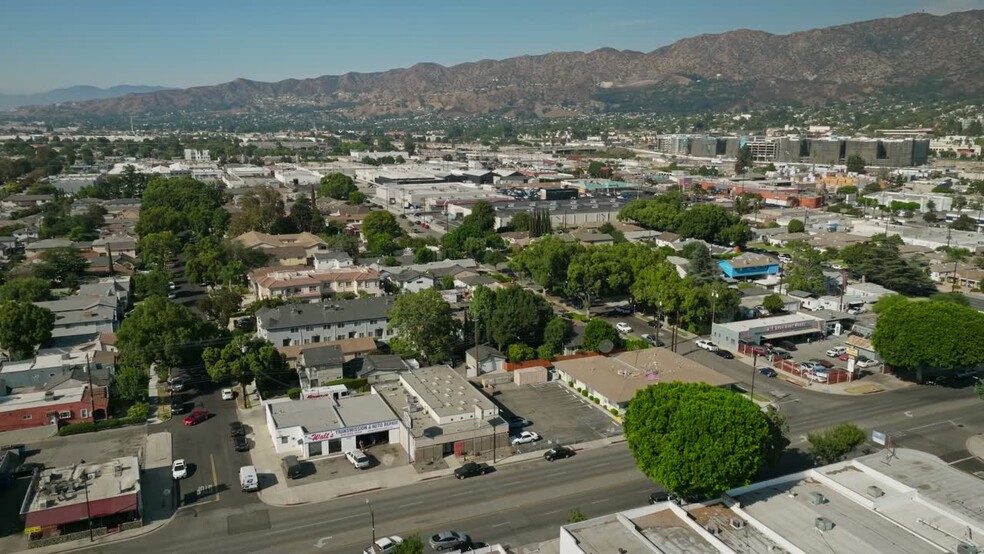 1115 W Magnolia Blvd, Burbank, CA for sale - Commercial Listing Video - Image 2 of 21