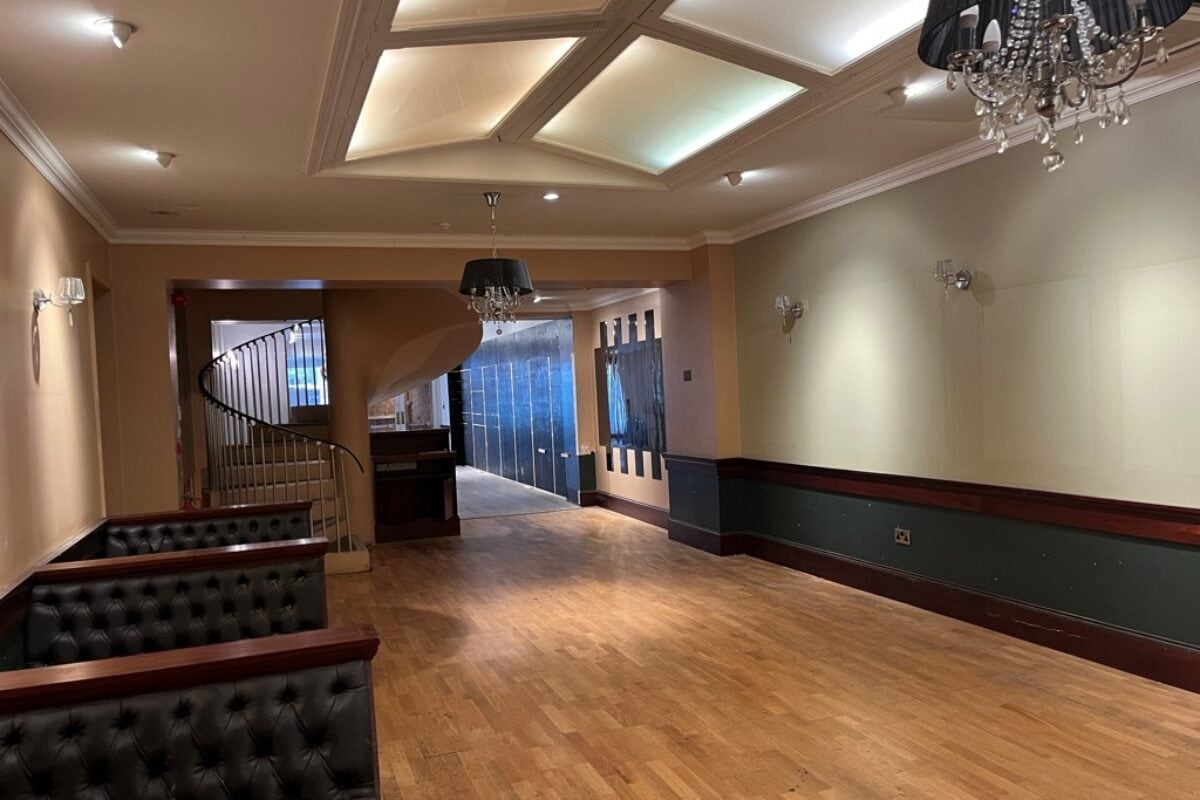 194 High St, Exeter à louer Photo intérieure- Image 1 de 8