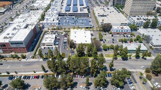 Plus de détails pour 21825 Erwin St, Woodland Hills, CA - Commerce de détail à vendre