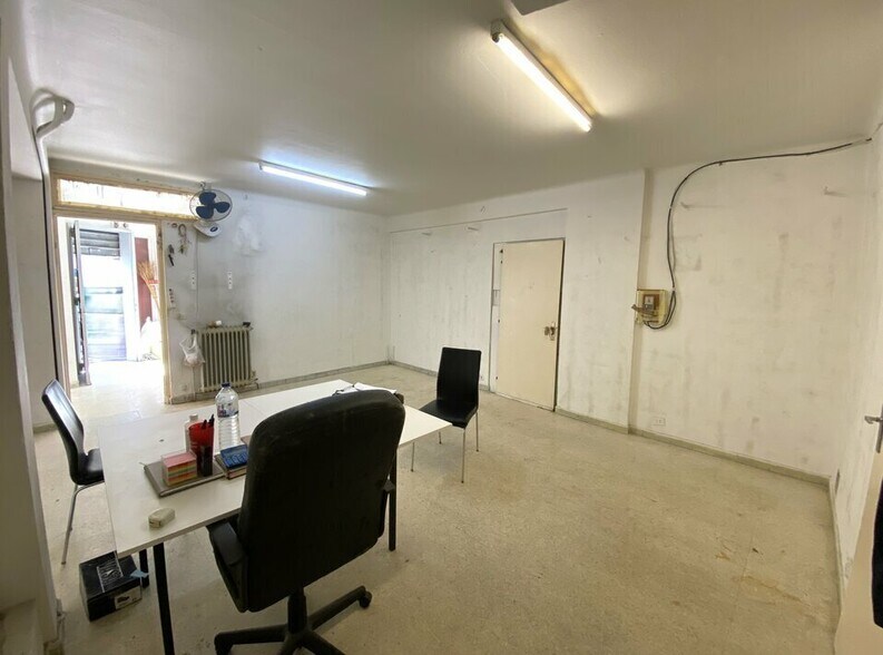 Retail in Nice for sale - Interior Photo - Image 2 of 3