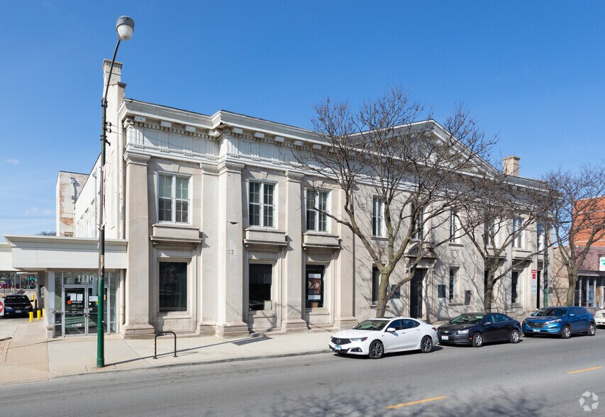 1110 W 35th St, Chicago, IL à vendre - Photo du bâtiment - Image 2 de 55