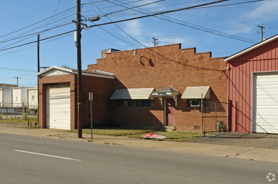 1420 Adams Ave, Huntington, WV à louer - Photo du bâtiment - Image 2 de 10