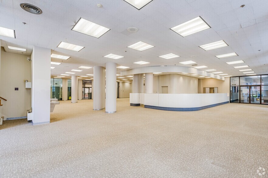 229 W Main St, Clarksburg, WV à vendre - Photo intérieure - Image 3 de 34