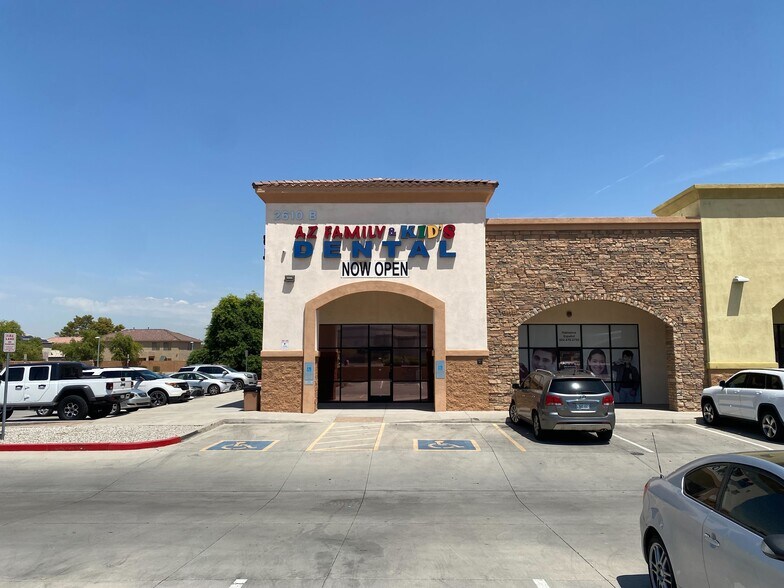 2610 W Baseline Rd, Phoenix, AZ à louer - Photo du bâtiment - Image 2 de 6