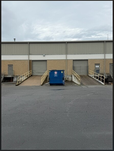 10600 Colonel Glenn Rd, Little Rock, AR à louer - Photo du bâtiment - Image 1 de 8