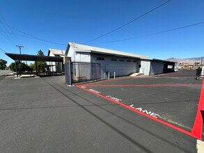 1711 E Colton Ave, Redlands, CA à louer Photo du bâtiment- Image 1 de 5