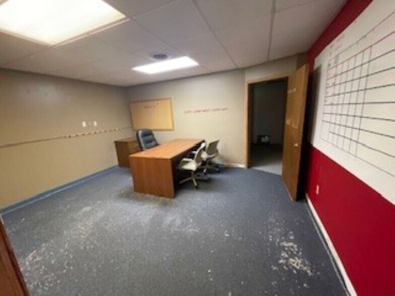 1600 N Main St, Georgetown, IL à vendre - Photo du bâtiment - Image 3 de 11