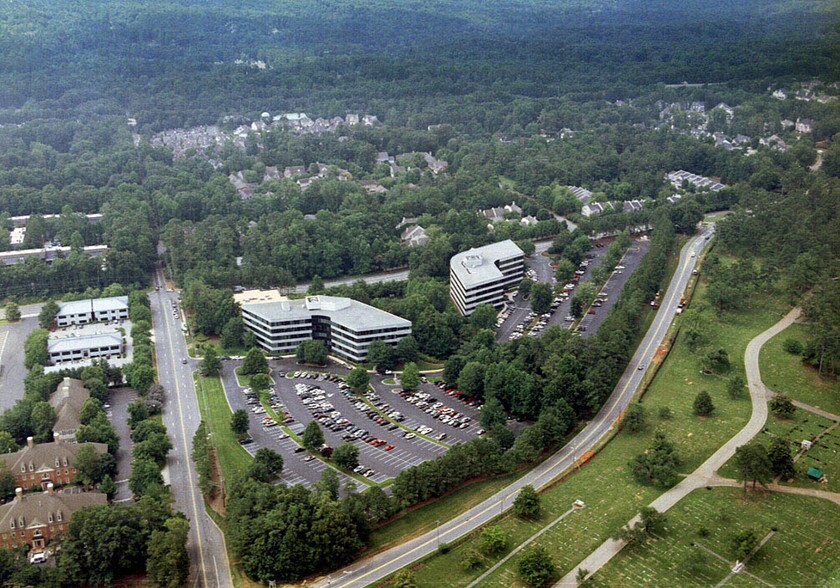 6100 Lake Forrest Dr NW, Atlanta, GA à louer - Autre - Image 2 de 15