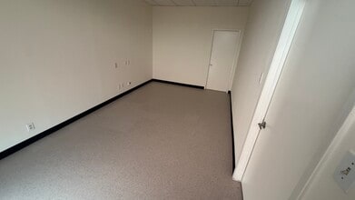 6901 Mullins Dr, Houston, TX for lease Interior Photo- Image 1 of 4