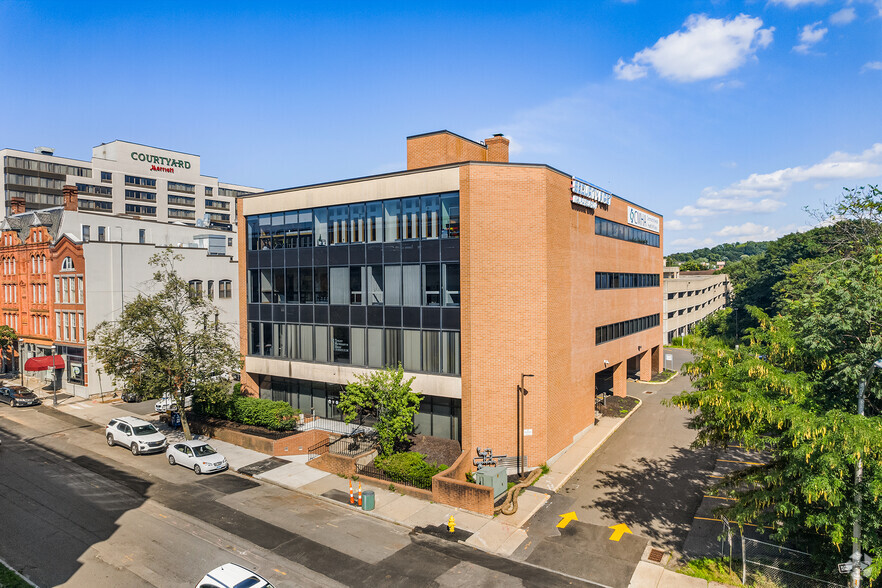 255 Bank St, Waterbury, CT for sale - Building Photo - Image 1 of 1