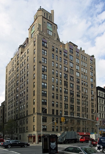 21 E 90th St, New York, NY for sale - Building Photo - Image 2 of 14