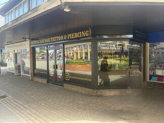 Plus de détails pour 114-128 Crockhamwell Rd, Reading - Commerce de détail à louer