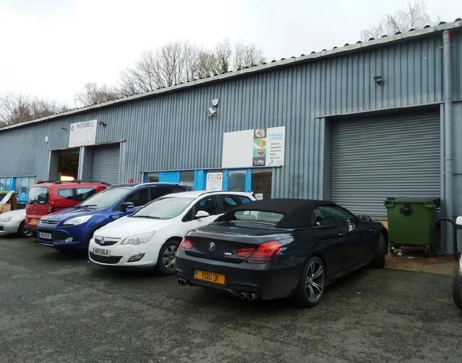 Plus de détails pour Heron Rd, Exeter - Industriel à louer