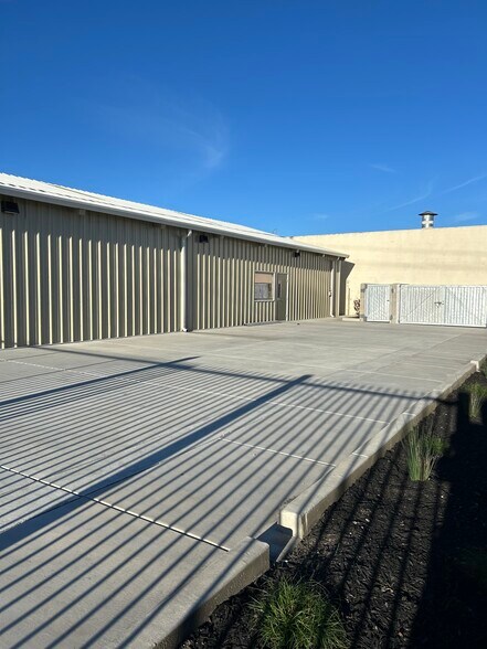 155 Griffin St, Salinas, CA à vendre - Photo du bâtiment - Image 2 de 8