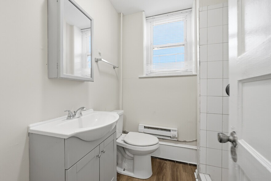 232 Cooper St, Camden, NJ à vendre - Photo du bâtiment - Image 2 de 9