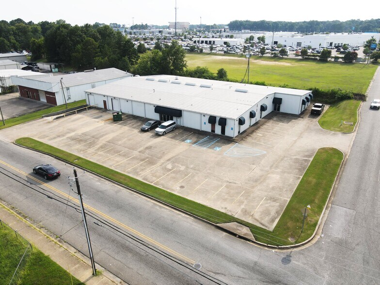 5700 Shirley Ln, Montgomery, AL à louer - Photo du bâtiment - Image 2 de 5