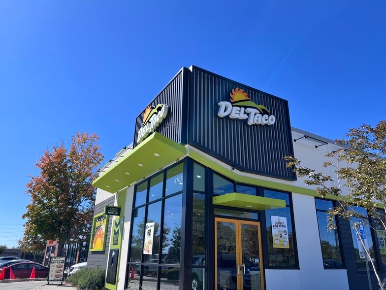 6705 Jonesboro Rd, Morrow, GA à louer - Photo du bâtiment - Image 1 de 6