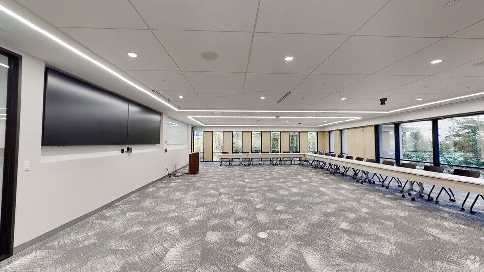 801 Cherry St, Fort Worth, TX for lease - Matterport 3D Scan - Image 3 of 46