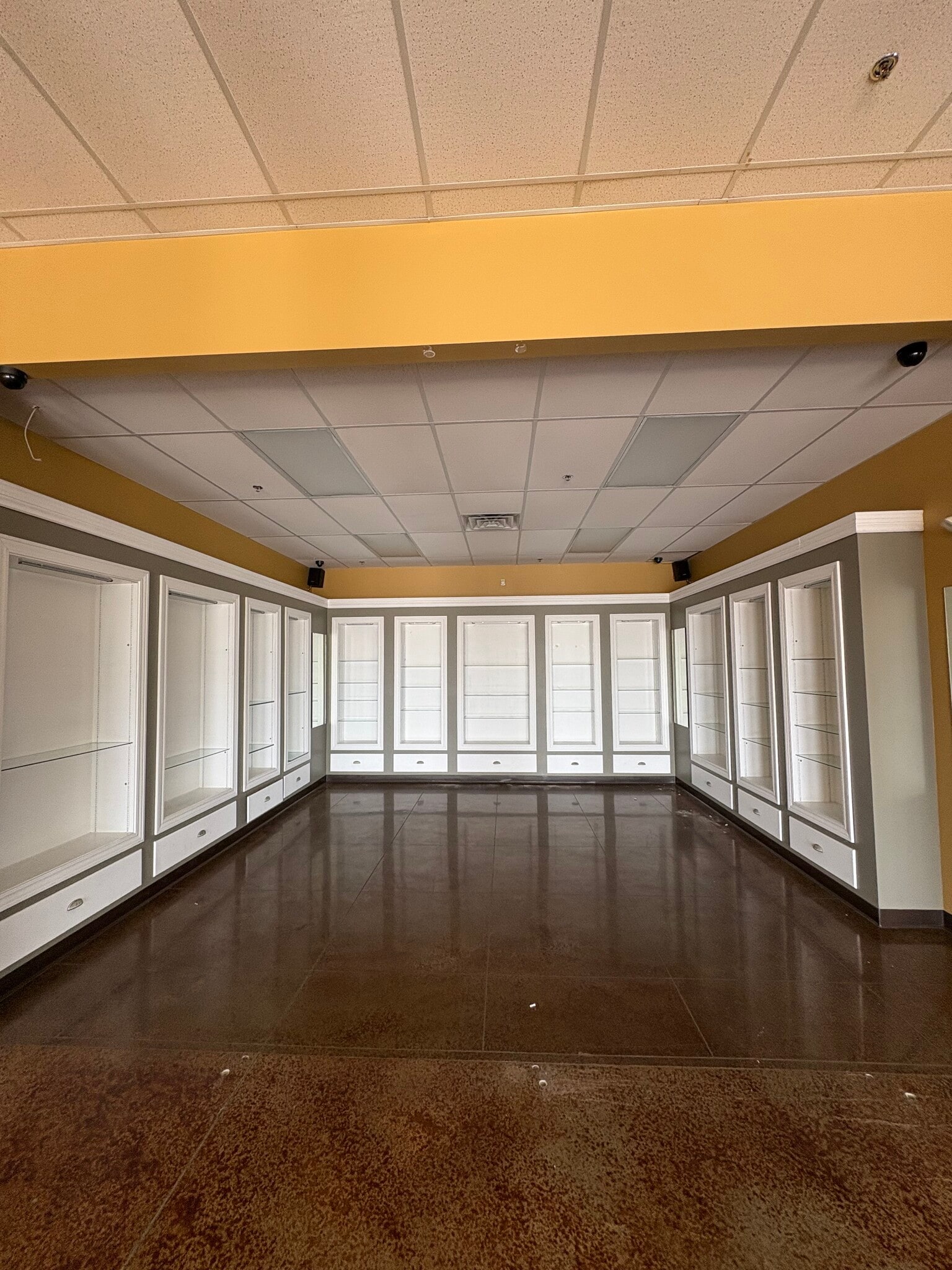 5650 Belleville Crossing St, Belleville, IL for lease Building Photo- Image 1 of 5