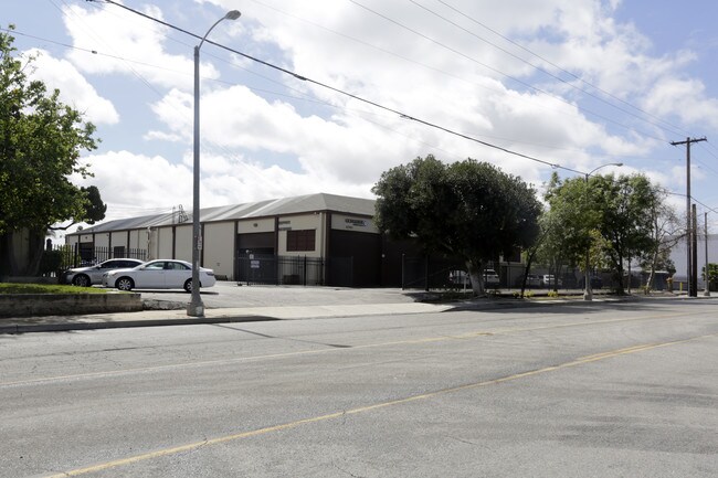 Plus de détails pour 12740 Lakeland Rd, Santa Fe Springs, CA - Industriel à vendre