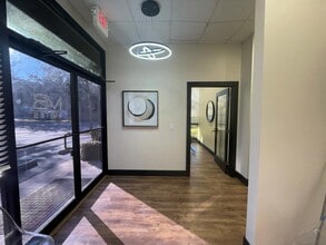 8971 Daniels Center Dr, Fort Myers, FL for lease Interior Photo- Image 2 of 11